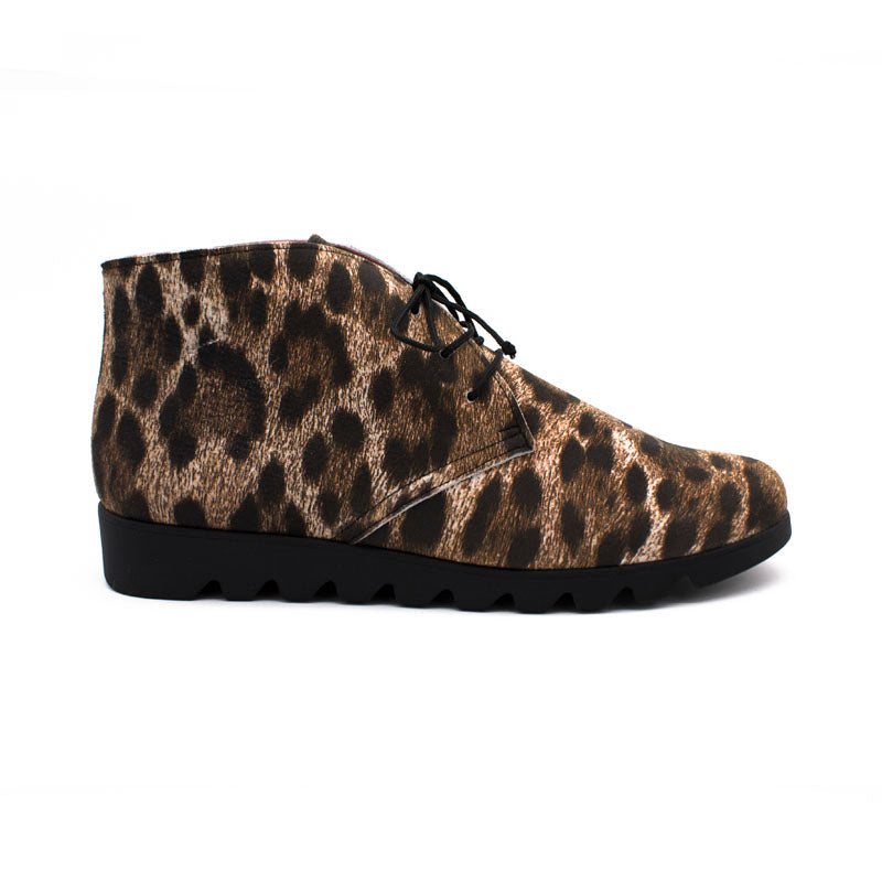 Bota Piter ante leopard
